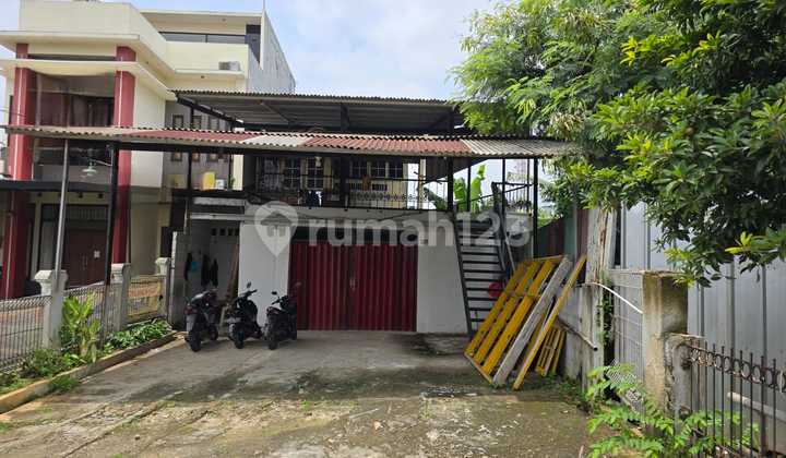 Rumah Bagus Pinggir Jalan di Jl Ganesha Raya, Pamulang, Tangerang Selatan Rumah Bagus Pinggir Jalan di Jl Ganesha Raya, Pamulang, Tangerang Selatan