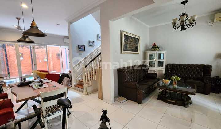 Rumah Bagus Siap Huni dan Asri di Emerald View, Bintaro Jaya Sektor 9 Rumah Bagus Siap Huni dan Asri di Emerald View, Bintaro Jaya Sektor 9