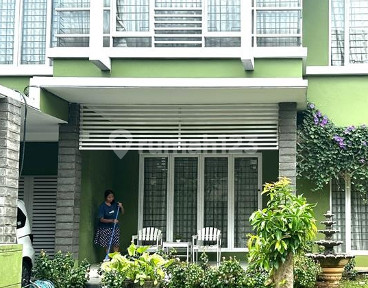 Rumah Hook Luas & Airy di Emerald Bintaro - Nyaman untuk Keluarga Besar, Siap Huni dan Asri 2