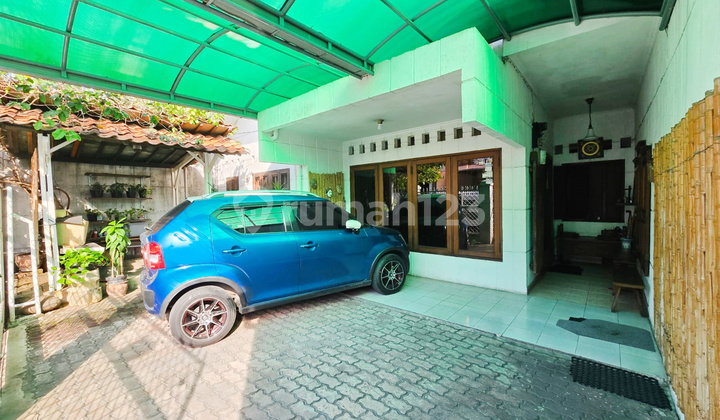 Nice Ready-to-Occupy Green House on Merak Street, Bintaro Jaya, Sector 1, Jakarta Capital Region