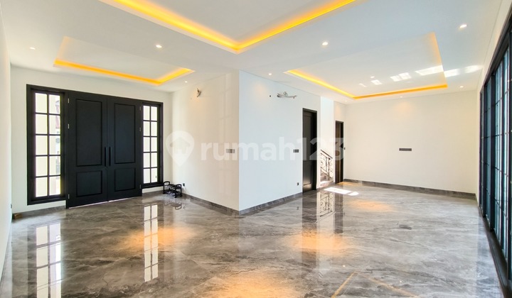 Beautiful, Ready-to-Live, and Lush House in Puri Bintaro, Bintaro Jaya Sector 9 2