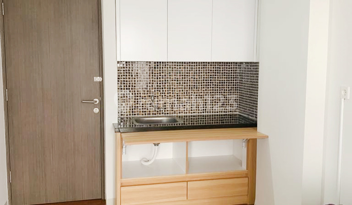 Ready-to-Occupy Apartment in a Strategic Location at Emerald Apartment, Bintaro Jaya 2