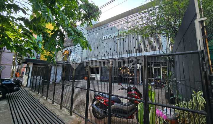 Ready-to-Use and Good Quality Roadside Shophouse on Jl Pelajar Pejuang, Turangga, Bandung, West Java 1