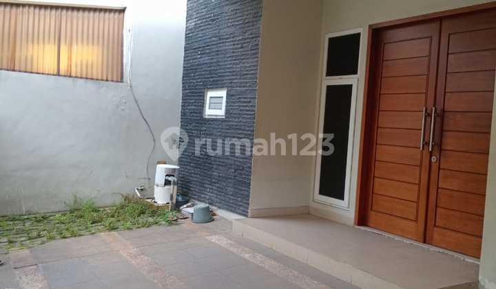 Rumah Bagus Siap Huni di Jl Alam Elok, Pondok Indah, Jakarta Selatan