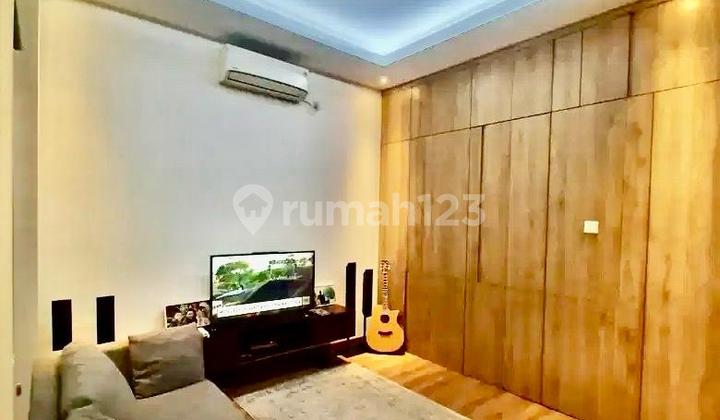 Rumah Bagus Siap Huni dan Terawat Asri di Cluster Melia, Graha Raya, Tangerang Selatan 2