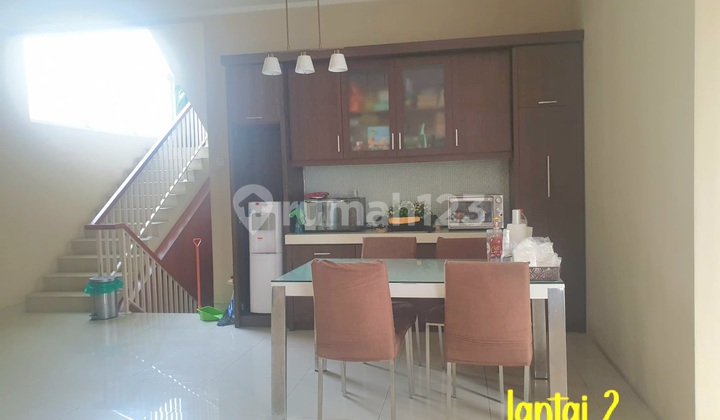 Beautiful, Move-In Ready and Lush House in Kebayoran View, Bintaro Jaya, Sector 7 2