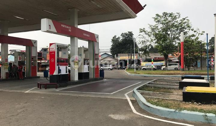 Business Space with a Strategic Location on Jl Raya Pekayon, Jakasetia, South Bekasi.