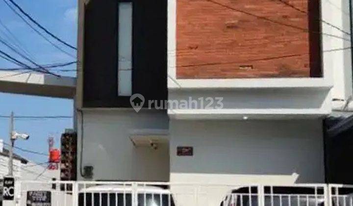 Rumah di Jatiwaringin Dijual Cepat Fullfurnish Siap Huni 1