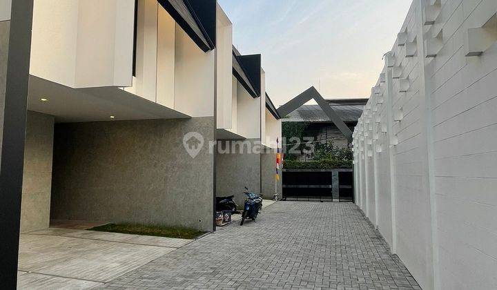  Dijual Rumah Strategis Randen Inten Buaran Duren Sawit 2