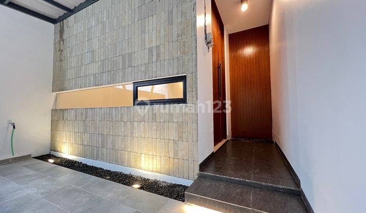 Rumah Modern Minimalis 2 Lantai Pondok Kelapa Jakarta Timur 1