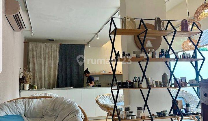 Bangunan Cantik Untuk Usaha Di Area Pakubuwono 2