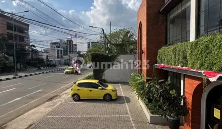 Bangunan Mewah di Lokasi Strategis di Jl Raya P Antasari