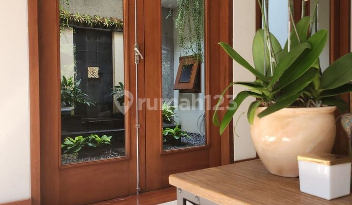 Luxury Tropical House Lush and Serene Near MRT Cipete