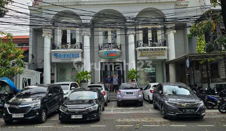 Pretty 3-Story Mini Building in Kebayoran Baru