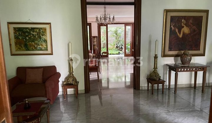 Dijual Rumah Asri dan Terawat di Jln Hang Tuah