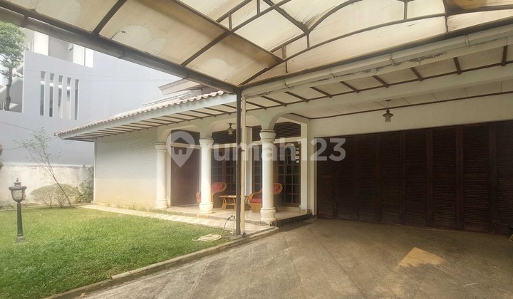 Rumah Tua Hitung Tanah Dikawasan Prestigious Mega Kuningan Rumah Tua Hitung Tanah Dikawasan Prestigious Mega Kuningan