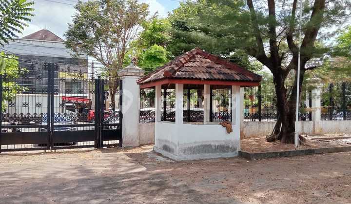 Commercial Zone House in Premium Downtown Area 2