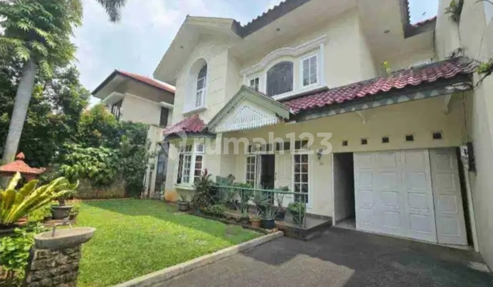 For Sale: Classic Mediterranean Serene House in Prime Kebayoran Baru Area