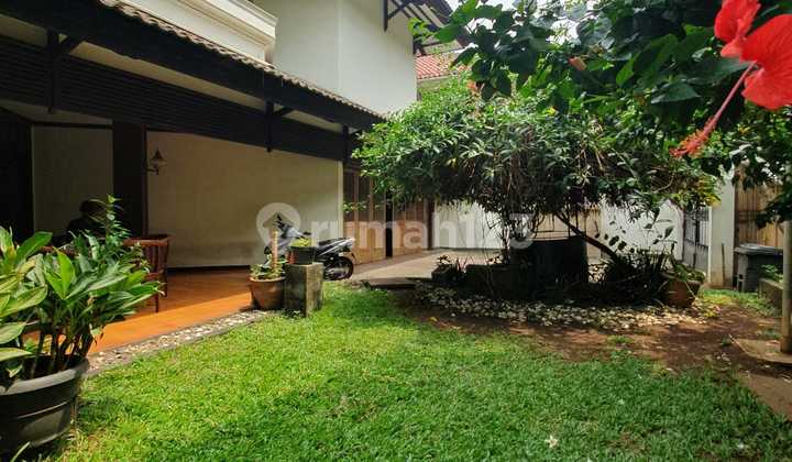 Rumah Asri ******** Dan Tinggal Dikawasan Blok M