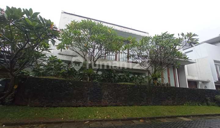 Rumah Cantik Dan Asri Di Kemang Timur Raya