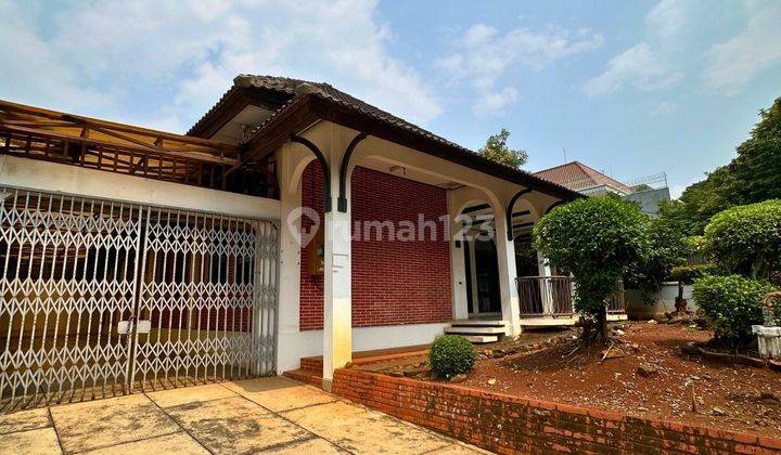 Rumah Tua Hitung Tanah Depan Danau Di Menteng 1