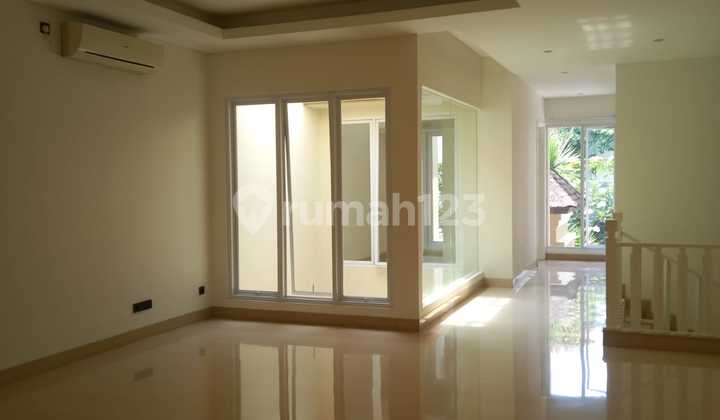 Rumah Cantik Modern Tropis Dalam T House 2