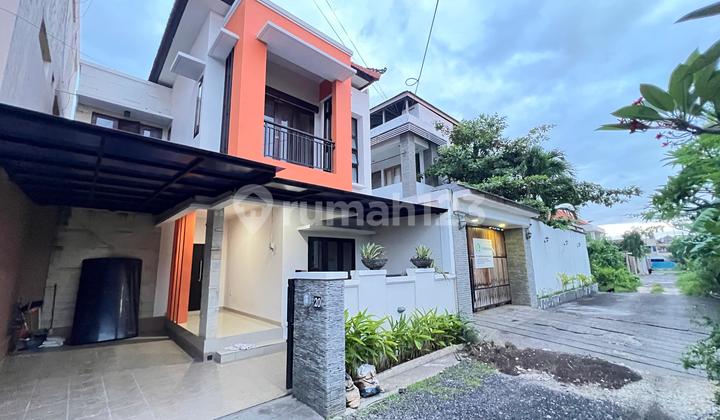 Rumah Lantai 2 Jl Tukad Badung Renon Lingkungan Elit Rumah Lantai 2 Jl Tukad Badung Renon Lingkungan Elit