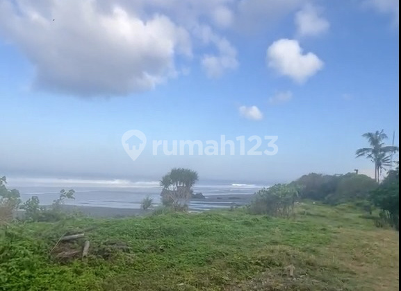 Tanah Kecil Los Pantai Pasut Tabanan Kawasan Villa & Resort