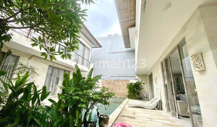 Modern Villa 2 Building Di Kerobokan Dekat Seminyak & Petitenget 