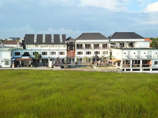 3 Star Hotel on Berawa Beach Canggu Near Atlas 45 Room 2