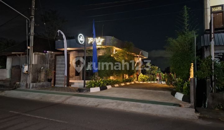 Boutiqe Resort & Cafe Di Jalan Raya Singapadu Ubud Bali