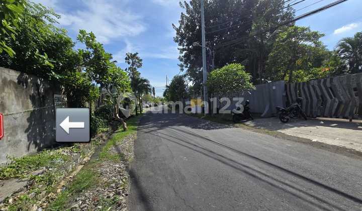 Land Main Road Kayutulang Canggu North Kuta Suitable for Restaurant Land Main Road Kayutulang Canggu North Kuta Suitable for Restaurant