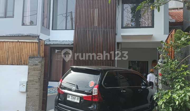 Brand New Modern Villa Di Jalan Kunti Seminyak Full Furnished 