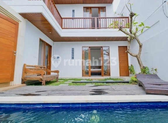 Villa Modern dengan Pemandangan Laut di Cemagi 500 Meter ke Pantai Mengening