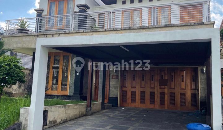 Rumah di Komplek Teras Ayung Gatsu Timur Security 24 Jam 2