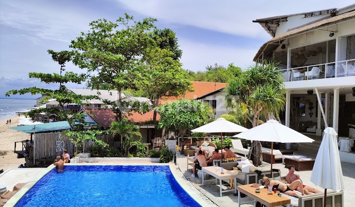 Beach Club Di Pantai Dreamland Jimbaran Kuta Selatan Masih Running