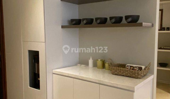 Jual Apartemen Senopati Suites 3 Bedroom Lantai Sedang Furnished 16