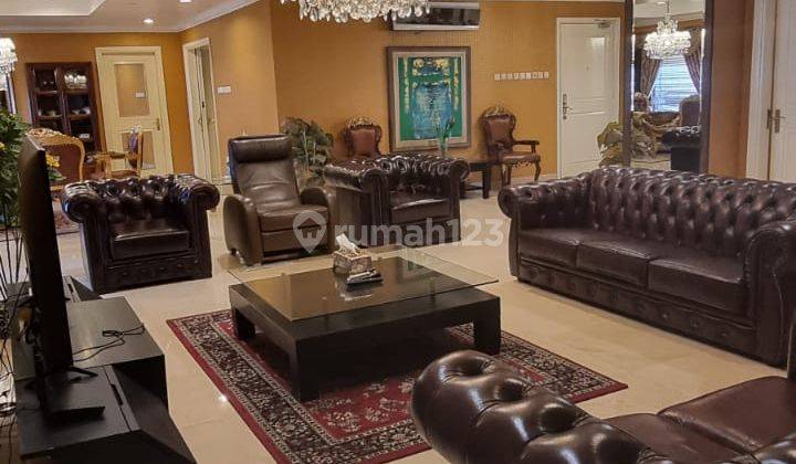 Sewa Apartemen Istana Sahid 4 Bedroom Lantai Sedang View Bagus 2