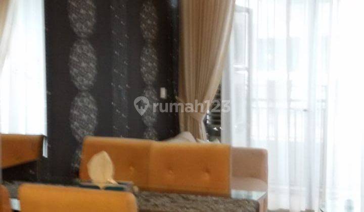 Sewa Apartemen Sahid Sudirman 2 Bedroom Lantai Tengah Furnished 2