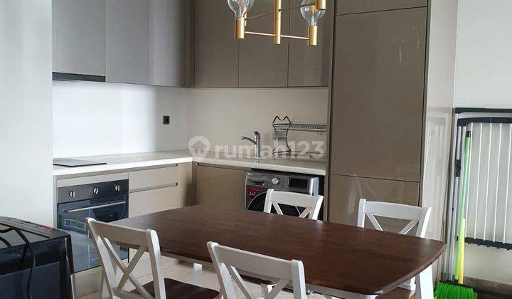 Sewa Apartemen District 8 Senopati 1 Bedroom Lantai Tinggi Furnished 2