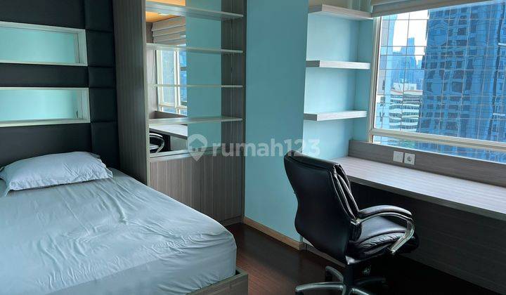 Sewa Apartemen Casa Grande 3 Bedroom Lantai Sedang Furnished 2