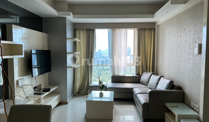Sewa Apartemen Casa Grande 3 Bedroom Lantai Tinggi Furnished