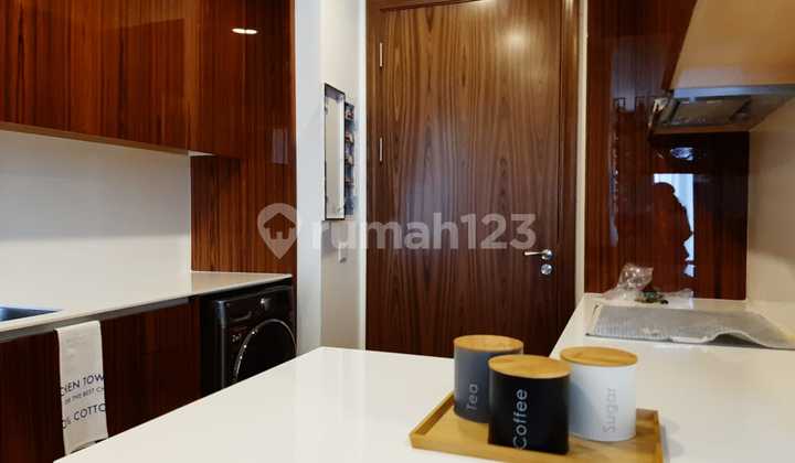 Untuk Disewa Apartemen South Hills 2 Kamar Tidur Lantai Rendah Furnished 2