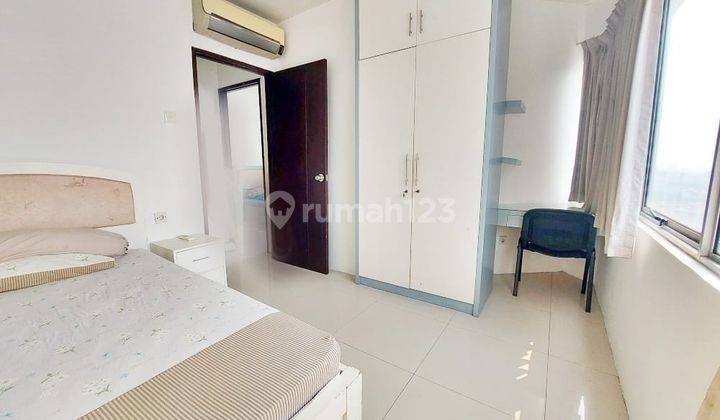 Sewa Apartemen Cosmo Mansion 3 Bedroom Lantai Tinggi Furnished 2