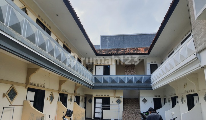 Full Occupancy 23-Room Boarding House for Sale, Location Near Campus 2
