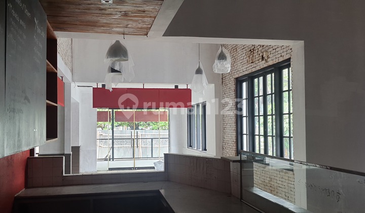 Sewa Ruang Usaha Jl Riau atau Re Martadinata Lokasi Istimewa Kota Bandung Sewa Ruang Usaha Jl Riau atau Re Martadinata Lokasi Istimewa Kota Bandung