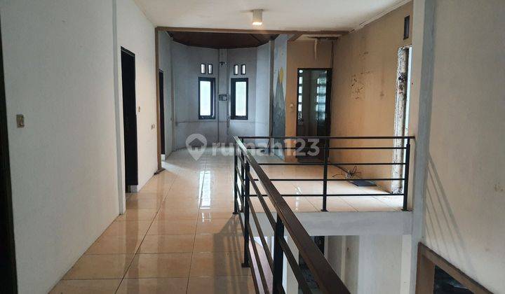 Sewa Rumah 2 Lantai Ditengah Kota Area Perkantoran Dan Bisnis 1