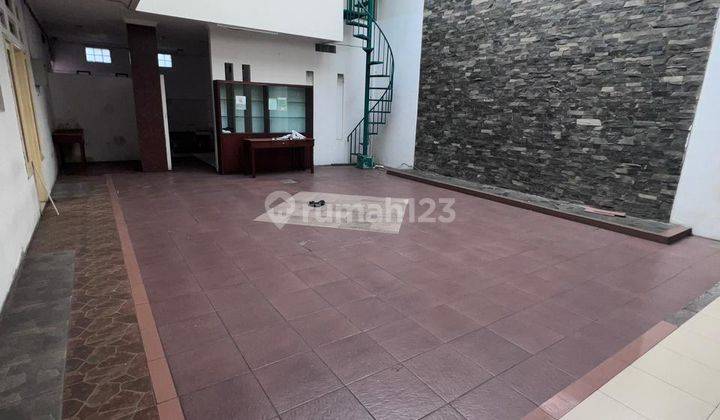 Jual Ruang Usaha, Atau Gedung Sekolah Siap Digjnakan Lokasi Istimewa 2