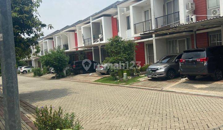  Dijual Rumah Residence One Rapi Siap Huni  2