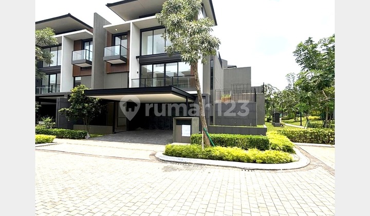 Rumah MEwah Di BSD Nava Park Cluster Laurel